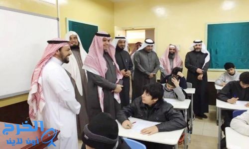 وزير التعليم يتفقد سير الإختبارات في مدارس الرياض