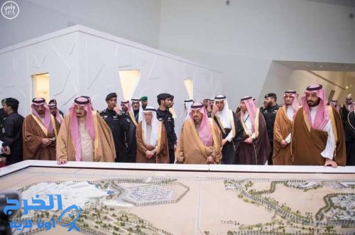  خادم الحرمين يفتتح مركز الملك عبد الله للدراسات والبحوث البترولية بالرياض 