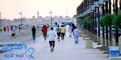 المشي السريع 150 دقيقة أسبوعيًا يقي من أمراض القلب