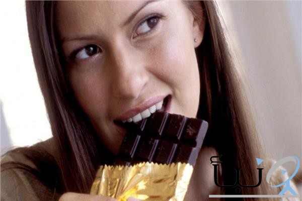 دراسة طبية: تناول الشوكولاتة «يوميا» يخفض الوزن وضغط الدم