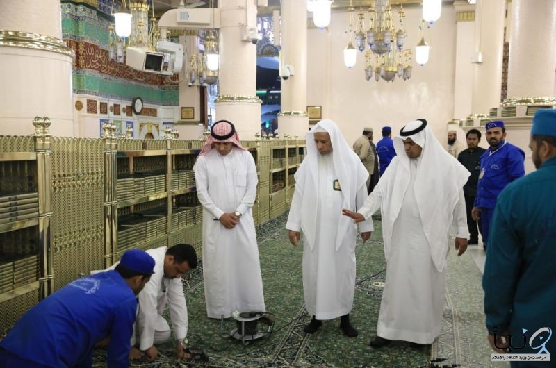 فرش المسجد النبوي بالسجاد الجديد