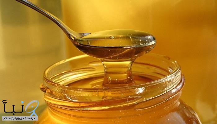 ماذا يحدث للجسم عند تناول ملعقة من العسل يوميا على الريق؟
