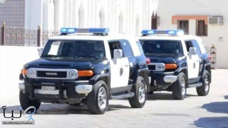 شرطة الرياض تصادر مجموعة من الشعارات والرتب العسكرية