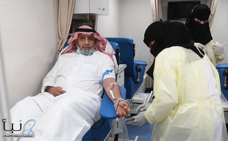 سمو أمير منطقة الرياض يدشن حملة 100 يوم للتبرع بالدم