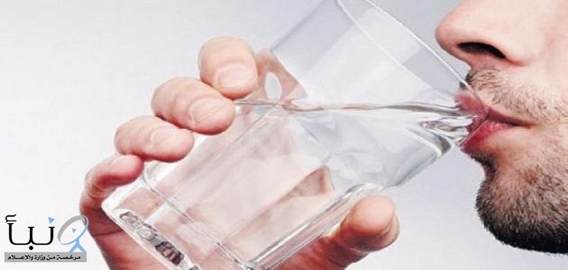 خبراء يكشفون كمية الماء المطلوبة للجسم بعد ساعات الصوم