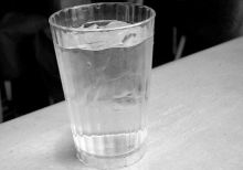 تناول الماء بكثرة أثناء السحور لا يحميك من العطش