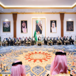 أمير الباحة يلتقي المسؤولين والأهالي خلال جلسته الأسبوعية