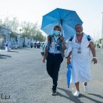 في قلب عرفة... فِتية الكشافة يسقون الرحمة ويهدون التائهين