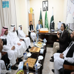نائب وزير الحج والعمرة يتابع سير العمل بمكاتب شؤون الحج