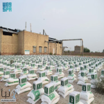 مركز الملك سلمان للإغاثة يوزّع (2.617) سلة غذائية في عدة مناطق بباكستان