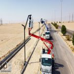 بلدية النعيرية تستكمل أعمال إنارة الممشى الرياضي بحي الروضة ضمن جهودها لتعزيز جودة الحياة