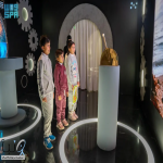 «آلة الزمن» تأخذ زوّار مهرجان الكتّاب والقرّاء بالطائف في رحلة تفاعلية عبر العصور