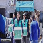 مركز الملك سلمان للإغاثة يوزع سلالًا غذائية على الأسر النازحة في مدينة خان يونس بقطاع غزة