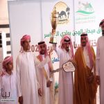 محافظ وادي الدواسر يشهد ختام سباق الهجن ويكرّم الفائزين والداعمين