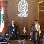 سفير المملكة في بيروت يبحث تعزيز التعاون مع وزارتي الدفاع والداخلية في لبنان